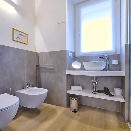 Rooftop Apartman Varenna